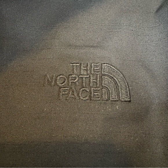 The North Face Women's Ancha Parka - Picture 8 of 12